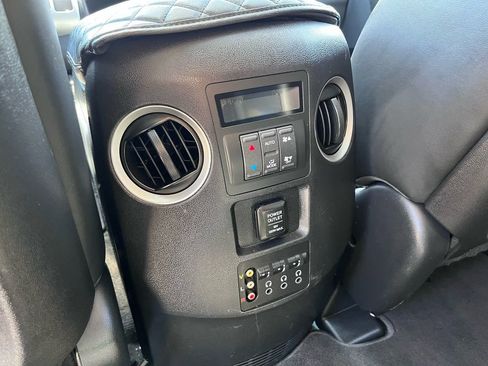 Used 2011 Honda Pilot EX-L image 19