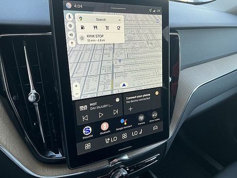 New 2026 Volvo XC60 B5 Plus w/ Climate Package image 20