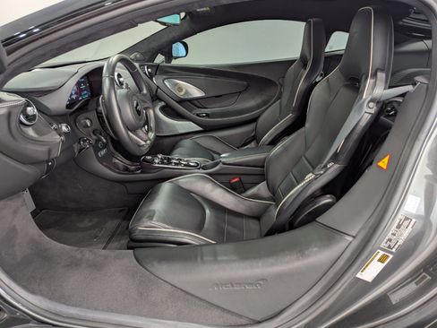 Used 2022 McLaren GT image 6