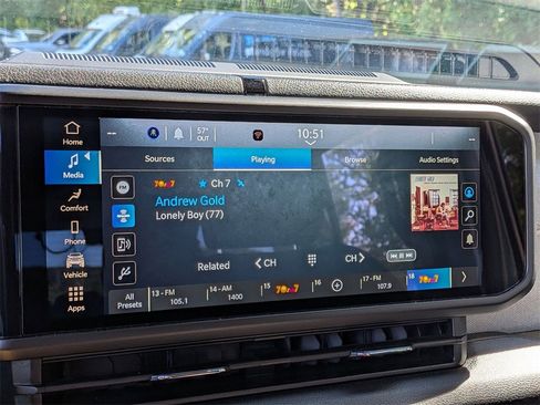 Used 2024 Jeep Wrangler Unlimited image 17