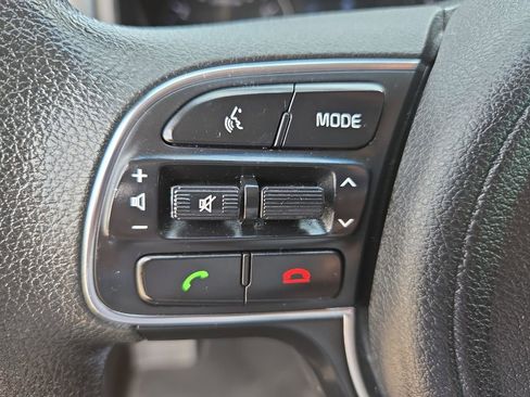 Used 2018 Kia Sportage LX AWD/4WD image 16