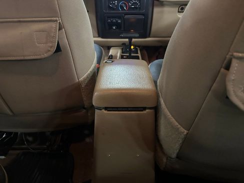 Used 2000 Jeep Wrangler Sahara image 20