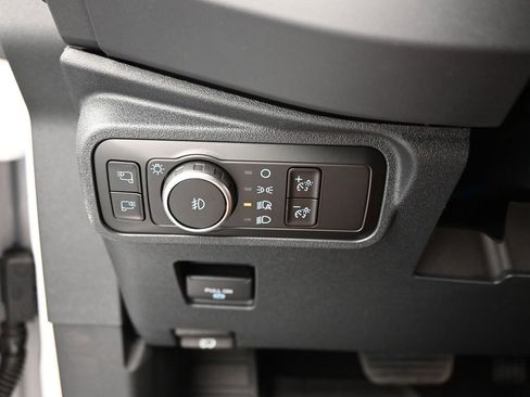 New 2025 Ford Expedition Max Platinum w/ Stealth Performance Package image 13