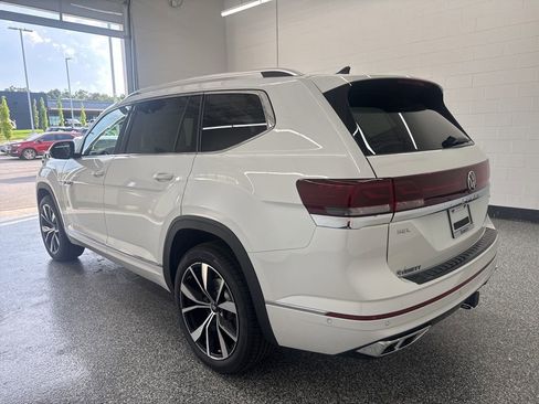 New 2026 Volkswagen Atlas SEL Premium R-Line image 2