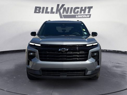 Used 2026 Chevrolet Traverse LT w/ Midnight/Sport Edition image 8