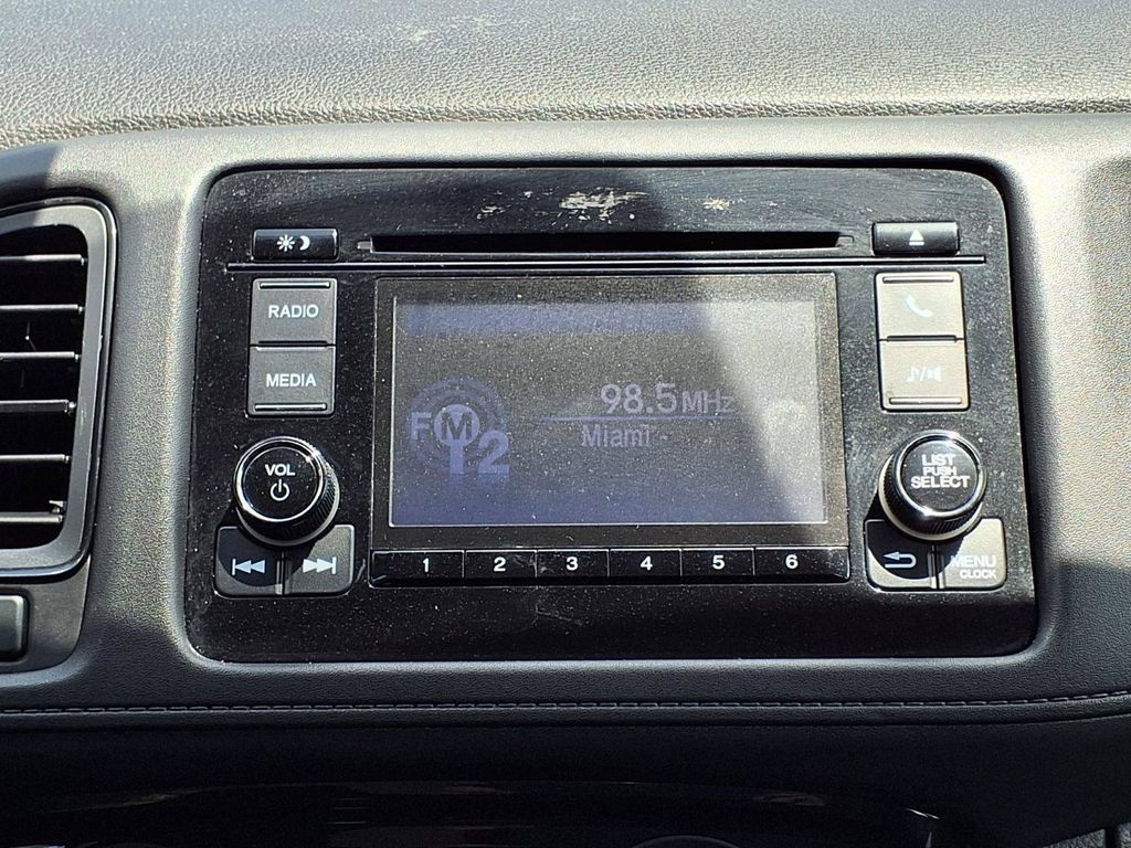 Used 2022 Honda HR-V LX image 19