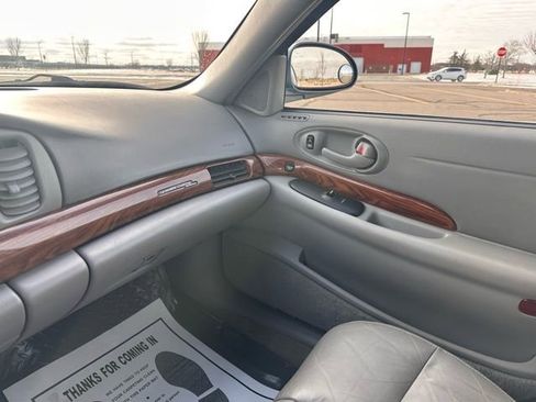 Used 2002 Buick Le Sabre Custom w/ Luxury Pkg image 23