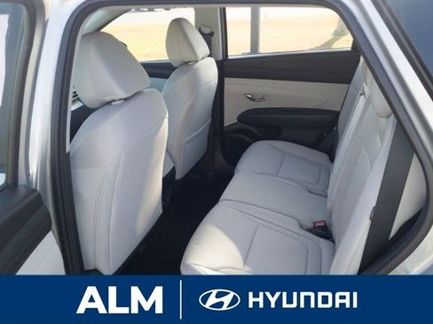 New 2026 Hyundai Tucson SE image 15