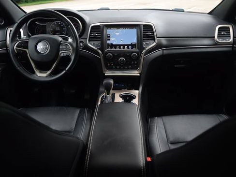 Used 2017 Jeep Grand Cherokee Limited w/ Trailer Tow Group IV AWD/4WD image 8