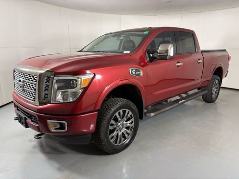 Used 2016 Nissan Titan Platinum Reserve image 4