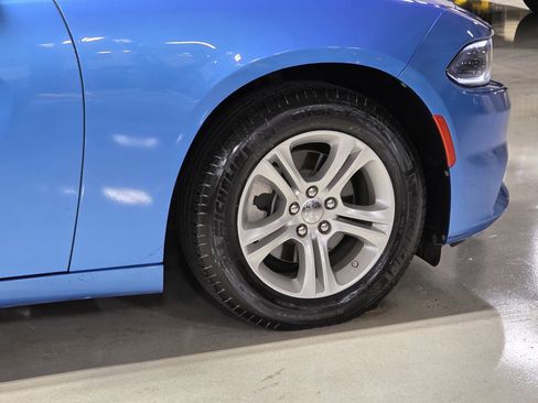 Used 2023 Dodge Charger SXT image 9