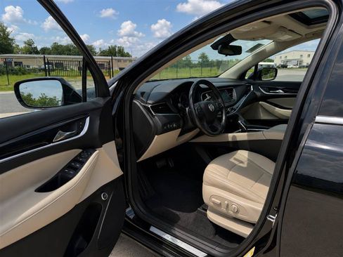 Used 2019 Buick Enclave Essence FWD image 15