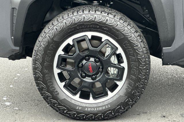 Used 2026 Toyota Tacoma TRD Off-Road w/ TRD Off Road Premium Package AWD/4WD image 28