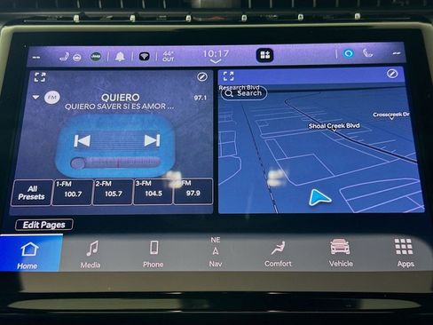 Used 2025 Jeep Grand Cherokee Limited w/ Black Appearance Package image 18