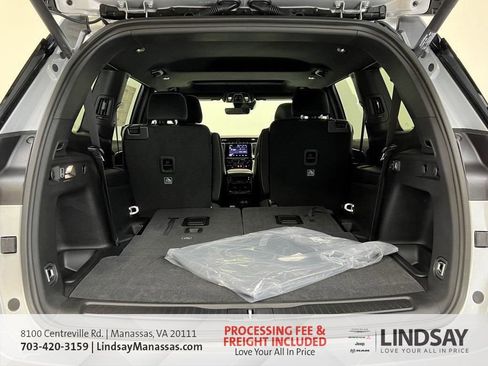 New 2025 Jeep Grand Cherokee L Laredo w/ Luxury Tech Group I image 6