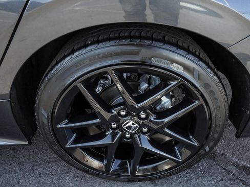 Used 2023 Honda Civic Sport image 7