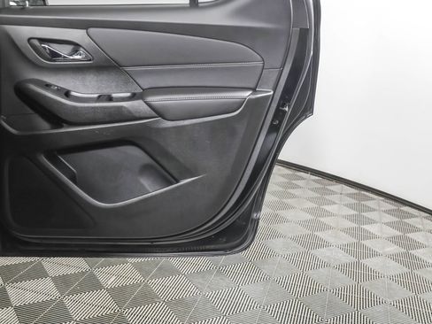 Used 2023 Chevrolet Traverse Premier w/ Redline Edition image 43