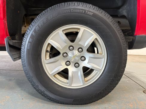 Used 2018 Chevrolet Silverado 1500 LT w/ All Star Edition image 8