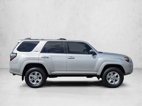 Used 2020 Toyota 4Runner SR5 image 4
