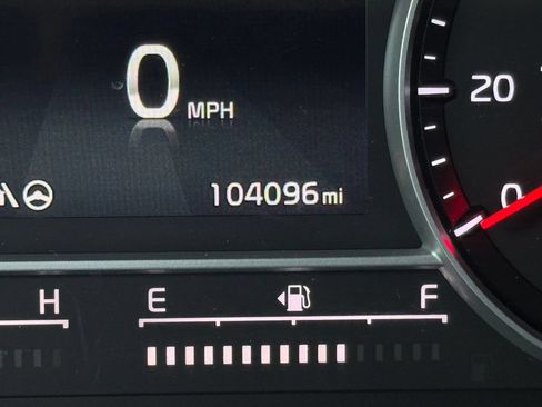 Used 2022 Kia Sorento LX FWD image 5