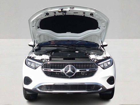Used 2026 Mercedes-Benz GLC 300 4MATIC image 10