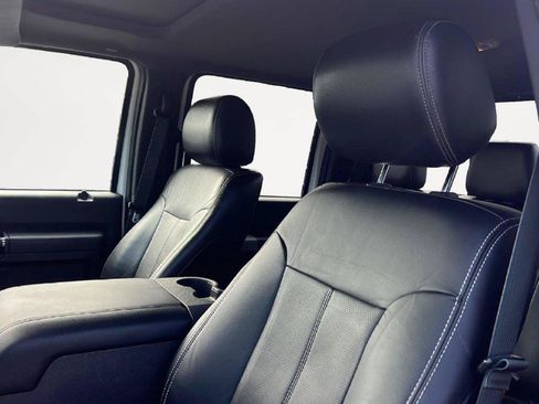 Used 2015 Ford F250 Lariat w/ Lariat Ultimate Package AWD/4WD image 9