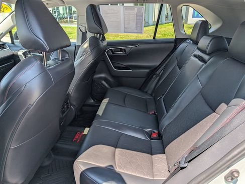 Used 2021 Toyota RAV4 TRD Off-Road AWD/4WD image 21