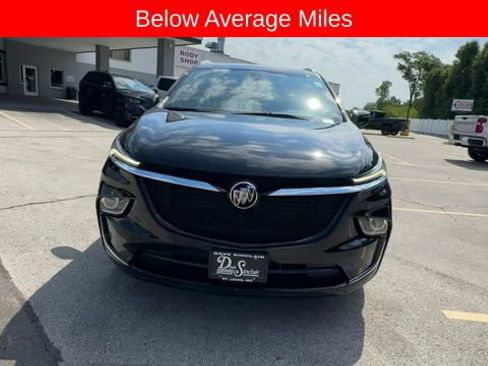 Used 2023 Buick Enclave Essence w/ Sport Touring Edition FWD image 3