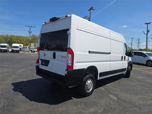 Used 2023 RAM ProMaster 2500 FWD image 13
