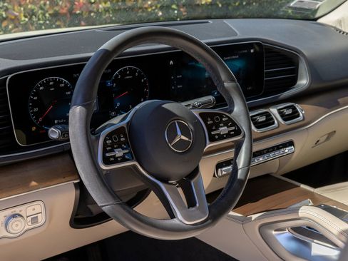 Used 2020 Mercedes-Benz GLE 350 GLE 350 Sport Utility 4D image 26