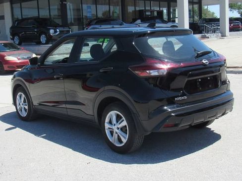 Used 2024 Nissan Kicks S FWD image 6