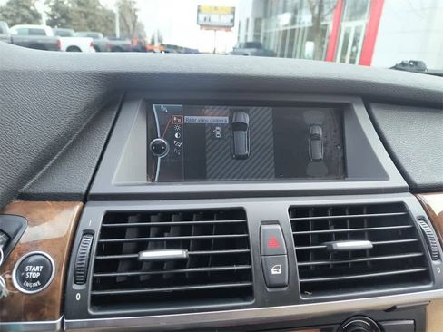 Used 2010 BMW X5 xDrive35d image 17