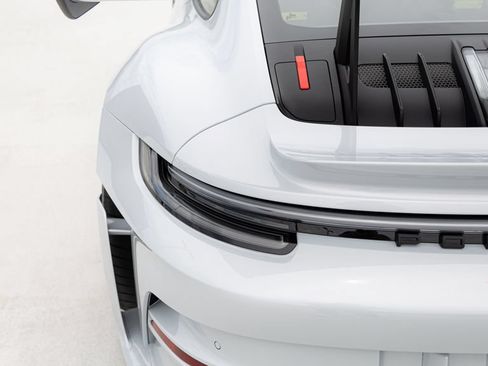 Certified 2025 Porsche 911 GT3 RS RWD image 27