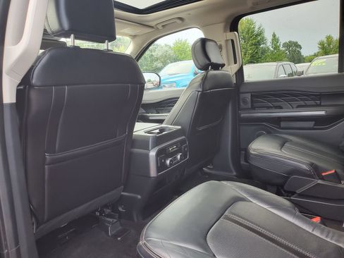 Used 2019 Ford Expedition Platinum AWD/4WD image 11