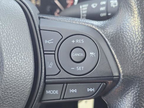 Used 2025 Toyota RAV4 LE FWD image 25