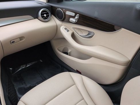 Used 2018 Mercedes-Benz C 300 Sedan image 15