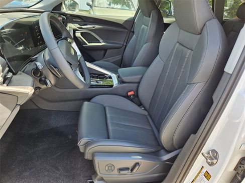 New 2025 Audi Q5 Premium Plus image 8