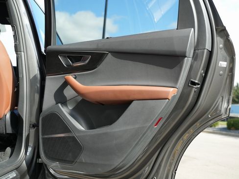 Used 2021 Audi Q7 2.0T Premium Plus image 34