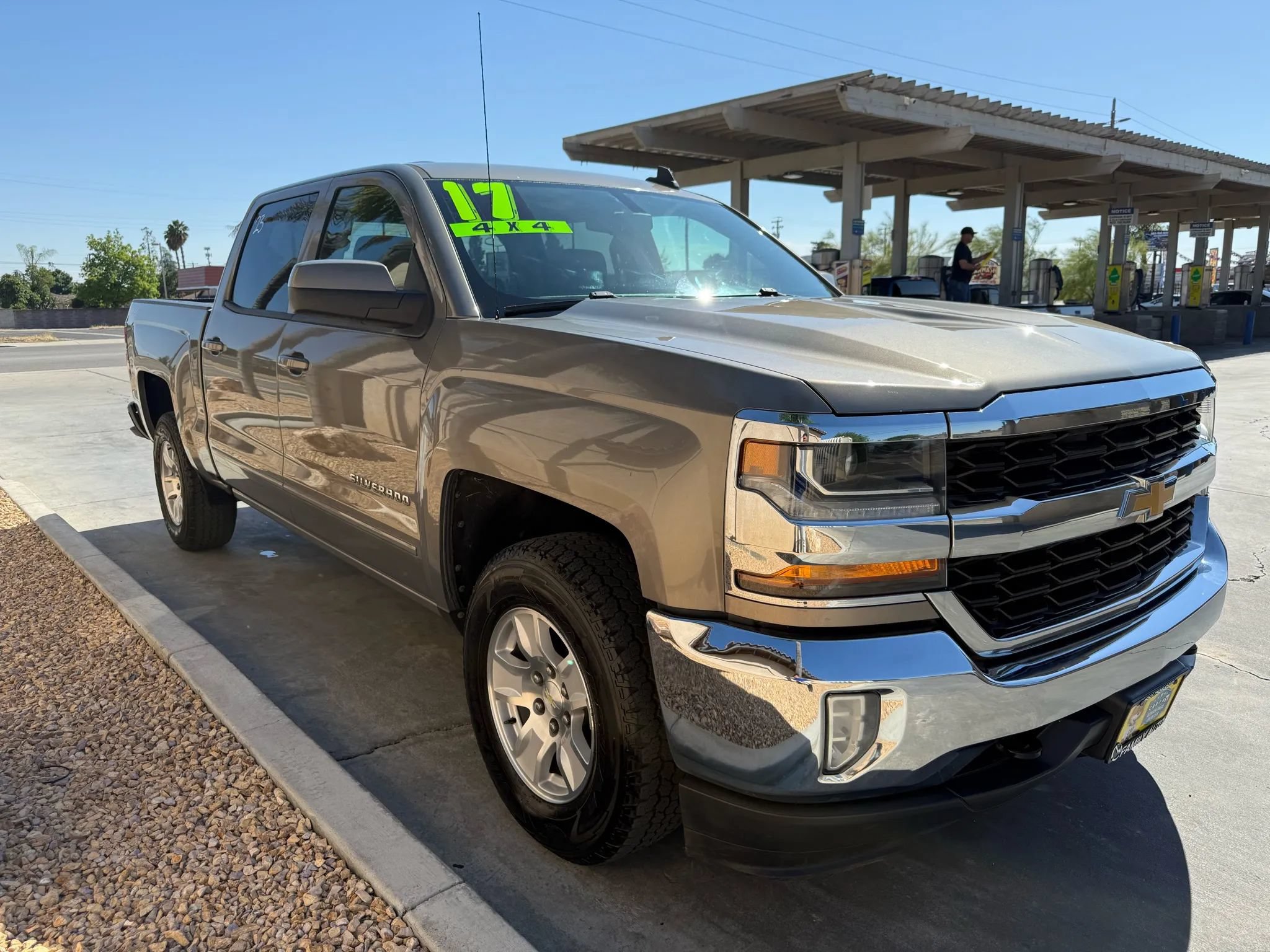 Used 2017 Chevrolet Silverado 1500 LT w/ All Star Edition AWD/4WD image 3