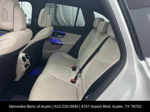 Used 2026 Mercedes-Benz GLC 300 image 24
