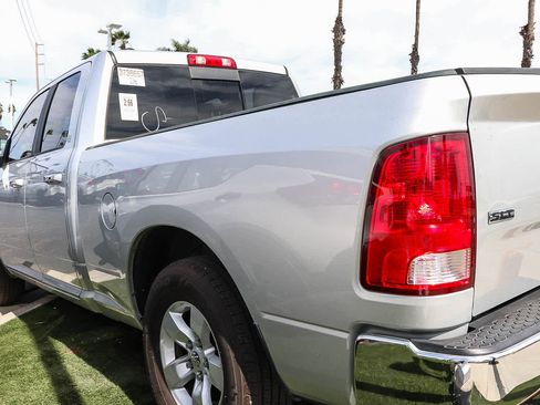 Used 2017 RAM 1500 Classic SLT image 7