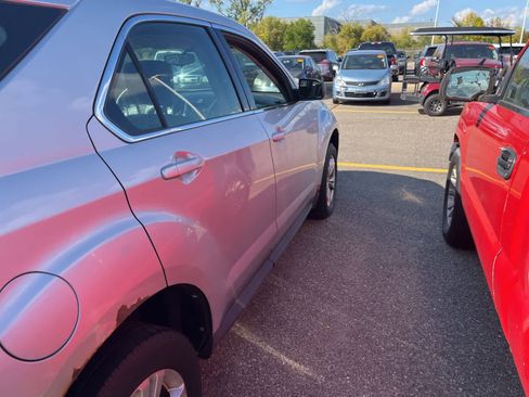Used 2011 Chevrolet Equinox LS image 16