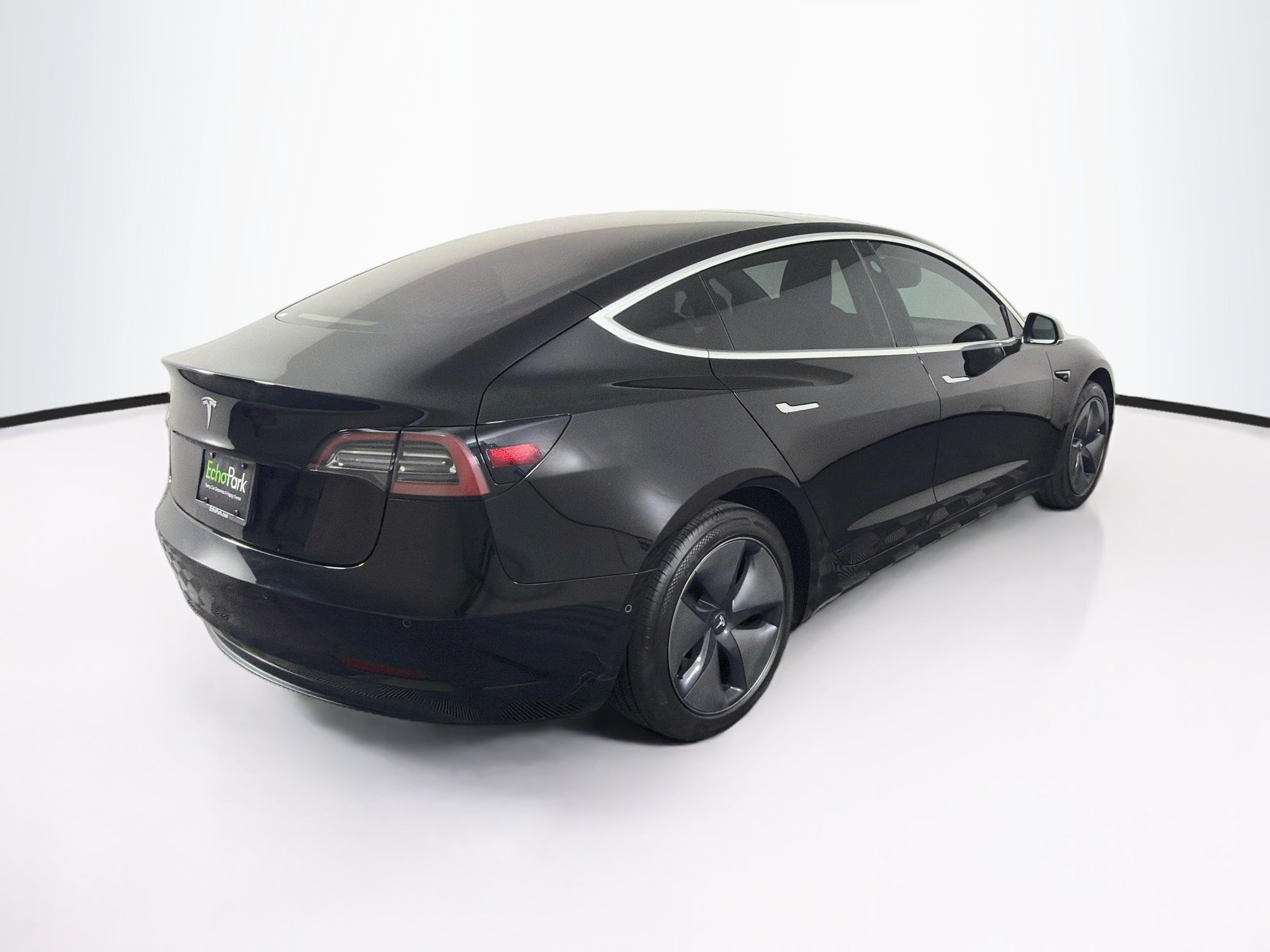 Used 2018 Tesla Model 3 Long Range RWD image 9