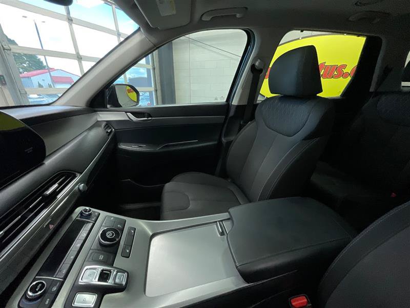 Used 2020 Hyundai Palisade SEL w/ Convenience Package FWD image 12