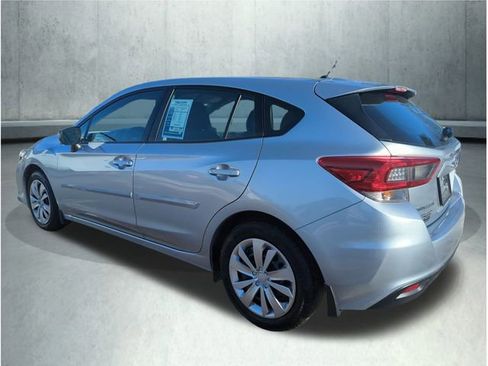 Used 2022 Subaru Impreza 2.0i image 3