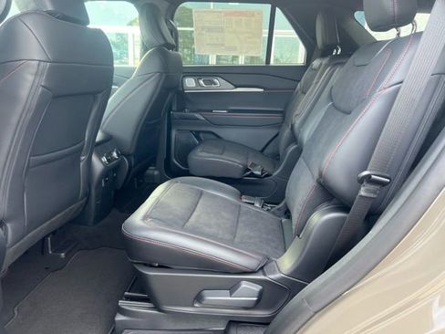 New 2026 Ford Explorer ST w/ Sun And Sound Package image 5