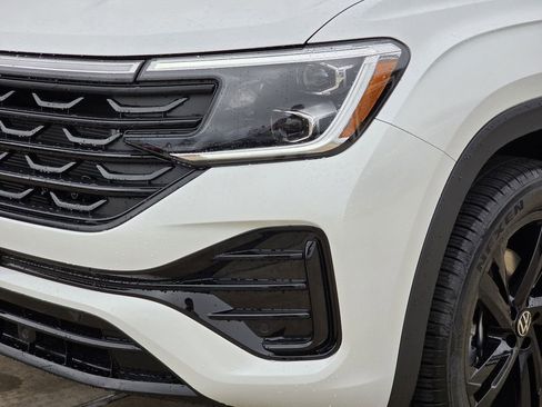 New 2026 Volkswagen Atlas Cross Sport SEL R-Line AWD/4WD image 6