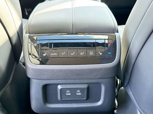 Certified 2026 INFINITI QX60 Luxe w/ Cargo Package FWD image 28
