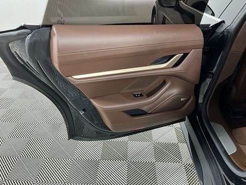 Used 2020 Porsche Taycan Turbo image 28