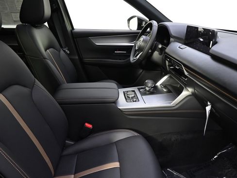New 2026 MAZDA CX-70 3.3 Turbo w/ Premium Plus Pkg image 16